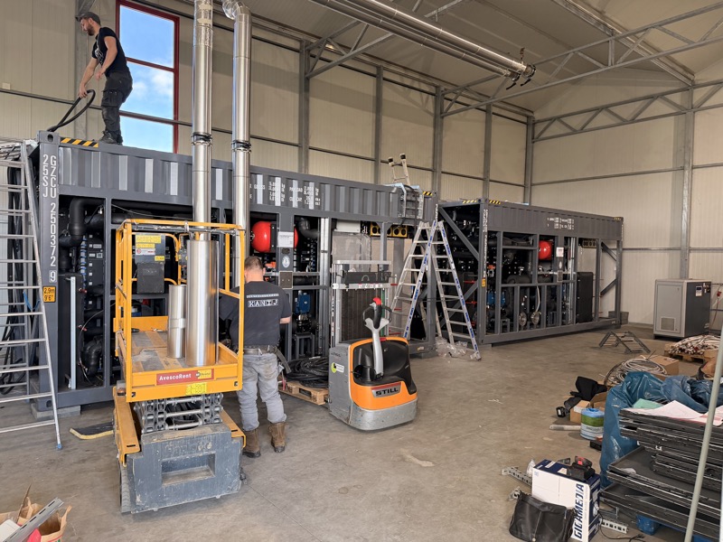 Installation en cours / Montage vor Ort